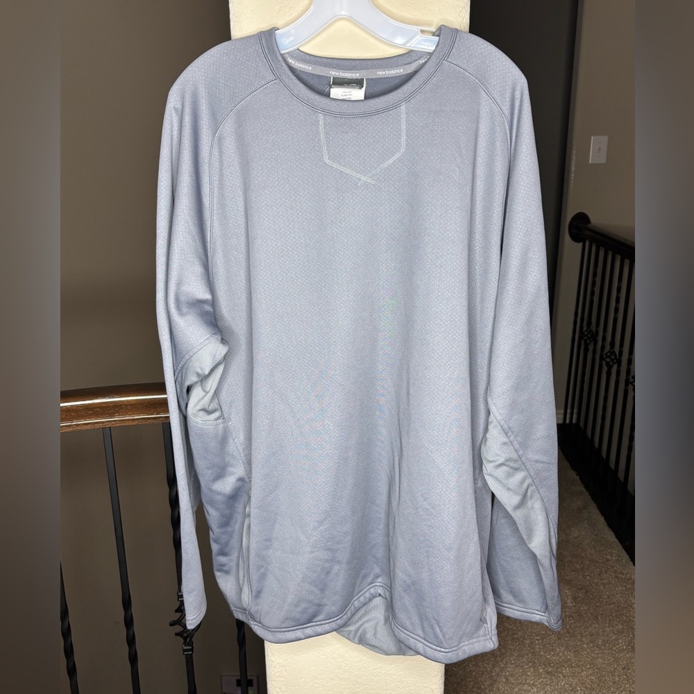 New Balance Gray Sweatshirt Women Size 2XL NWT Sporty Casual Athleisure Neutral
